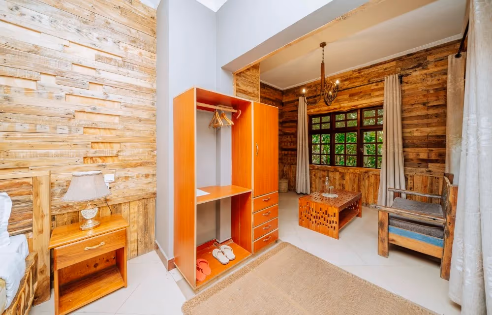 Under the Shade Safari Lodge gallery 3