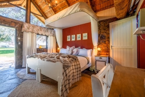 Interleading Family Chalet