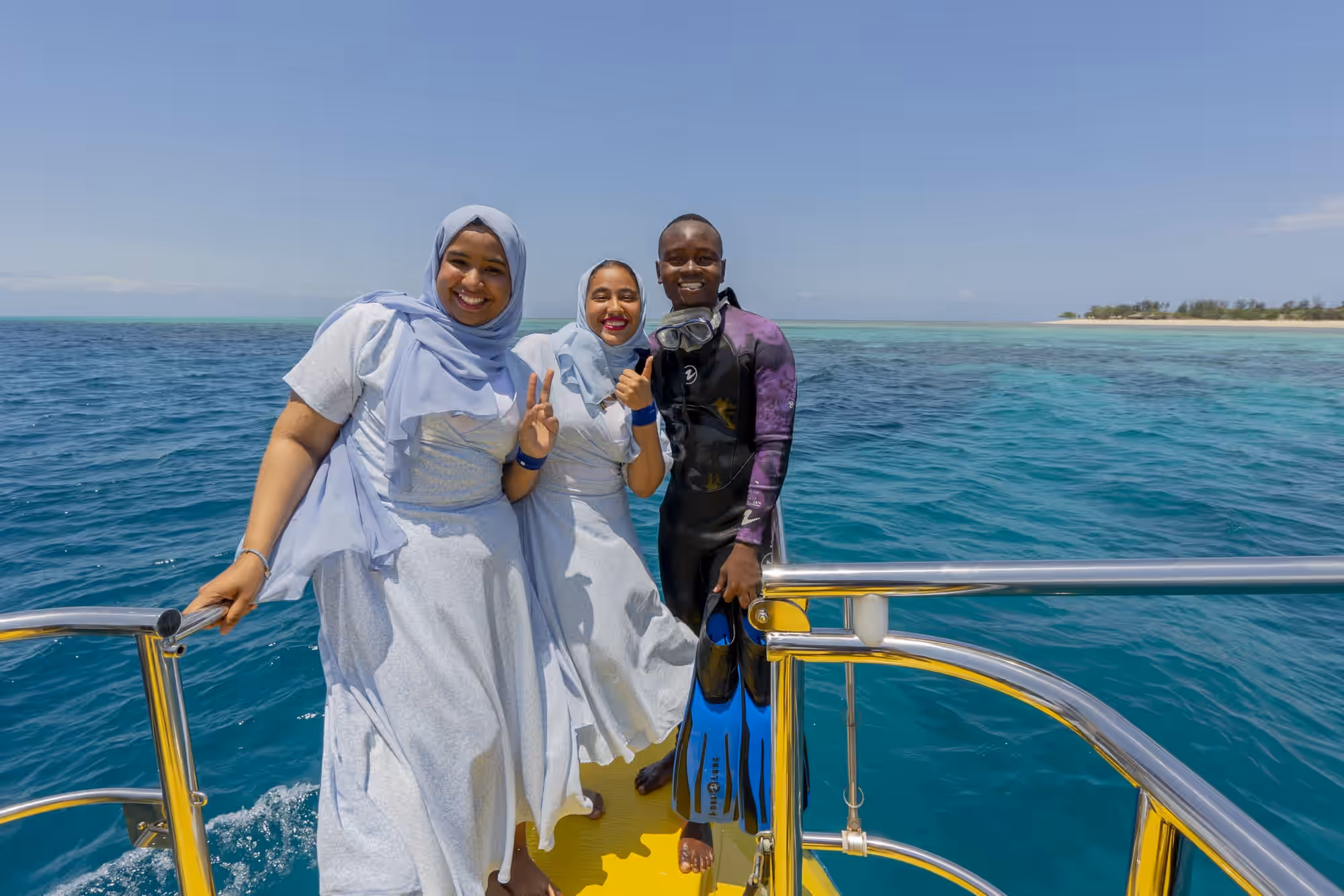 semi-submarine experience – classic reef tour gallery 6