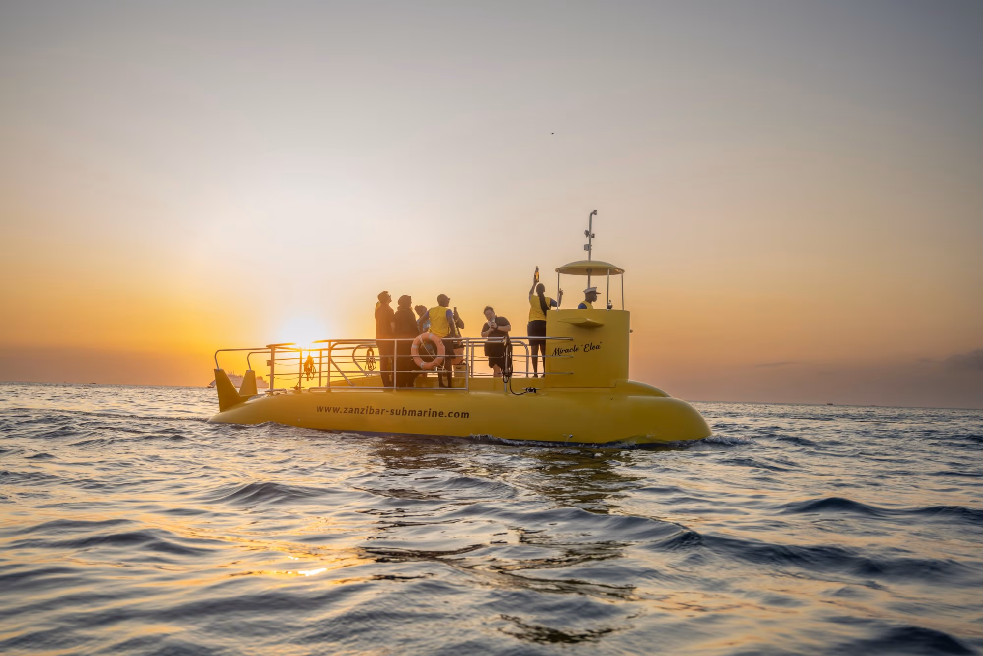 semi-submarine experience – sunset cruise gallery 9