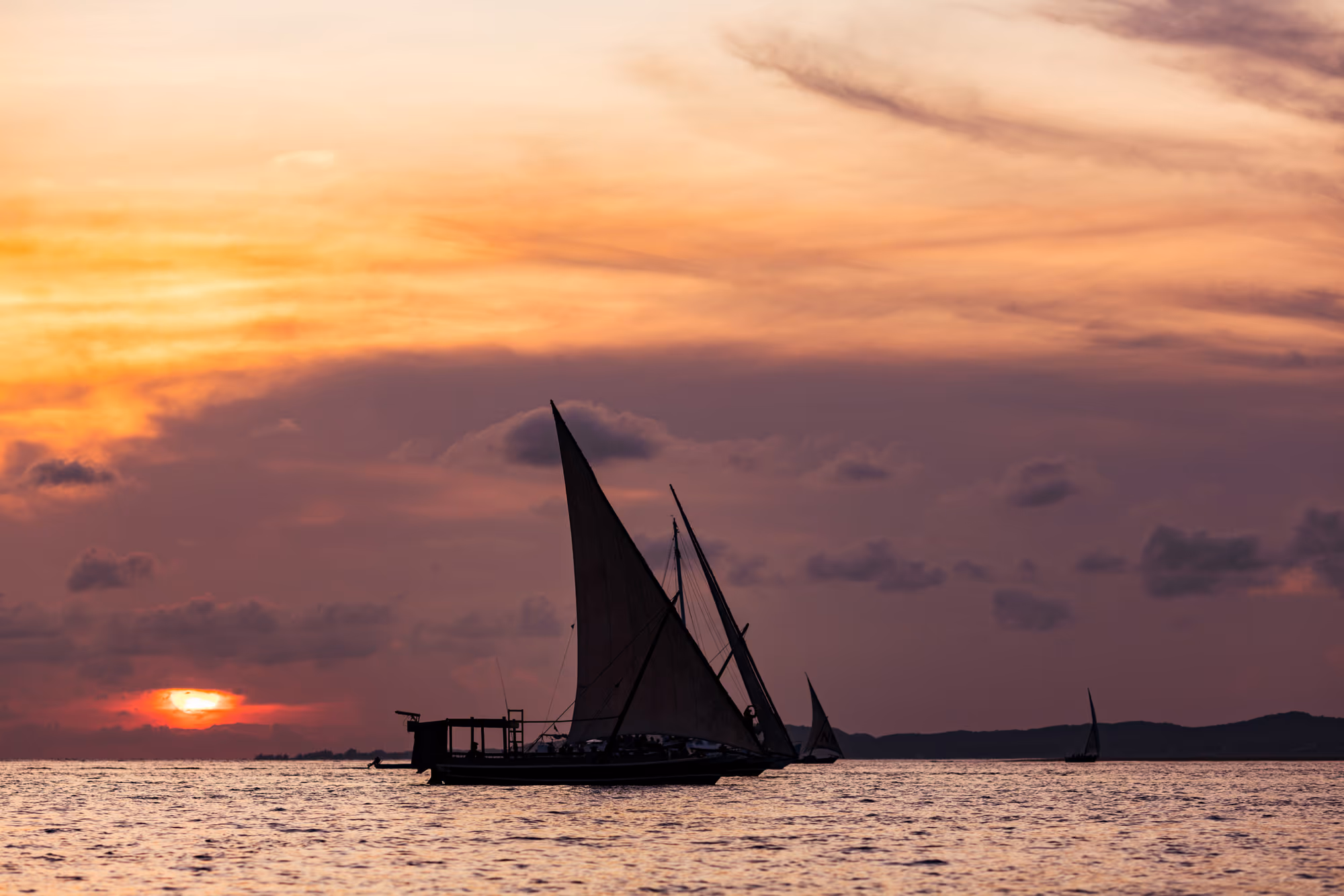 Sunset cruise on a yacht charter – Nungwi bay gallery 3